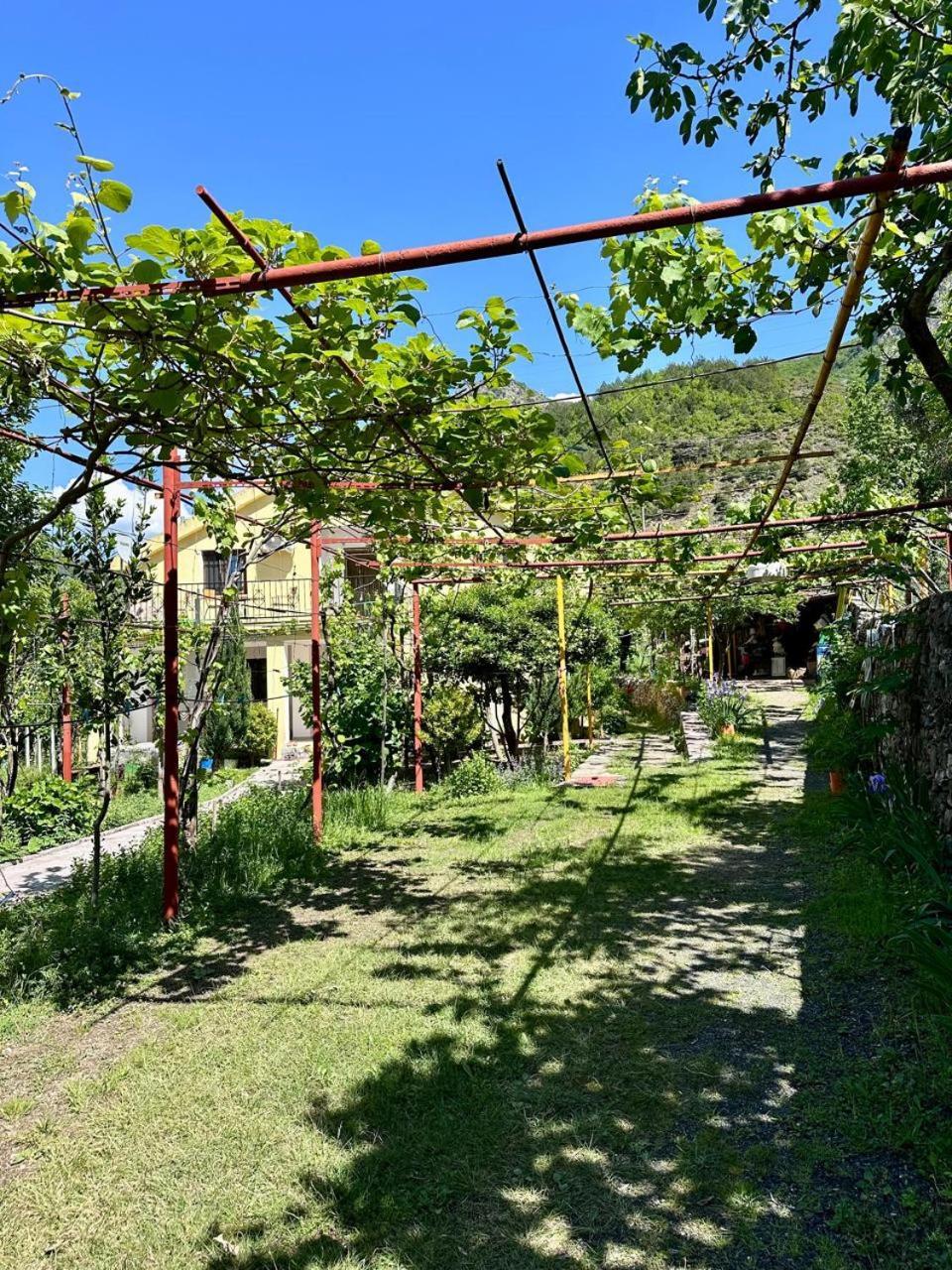 Lakeview Escape Koman エクステリア 写真